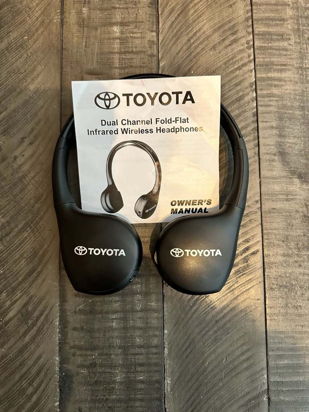 Toyota Dual Channel Fold-Flat Infrared Wireless Headphones with Owner's Manual